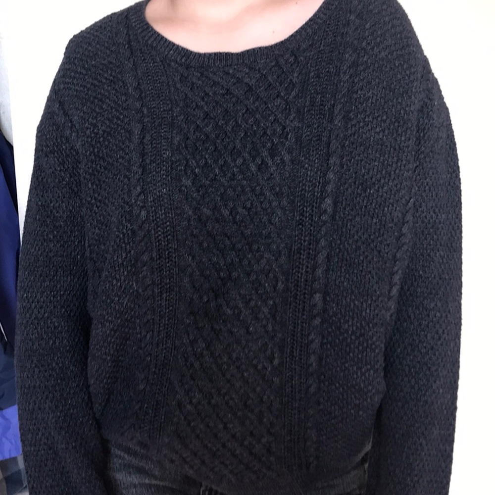 Comfy knit sweater 🌟